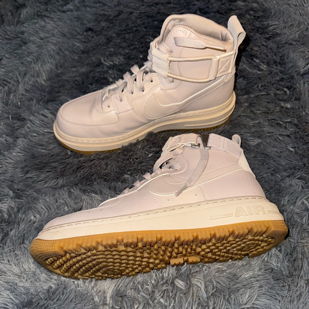 Air Force 1 High Utility 2.0 Women's Sz 9 Fossil Stone/Tan